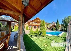 Дом 300м², 2-этажный, посуточно, 