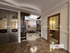 Дом 250м&sup2;, 3-этажный, посуточно, 