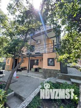 Дом 100м&sup2;, 3-этажный, посуточно, 