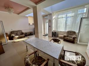 Дом 1000м², 3-этажный, посуточно, 