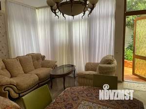 Дом 80м&sup2;, 2-этажный, посуточно, 