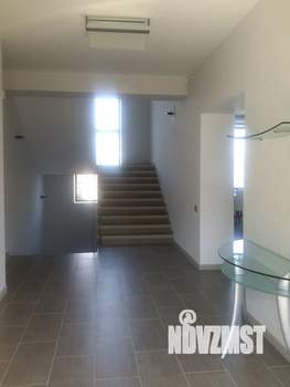 Дом 320м², 3-этажный, на длительный срок, 