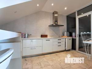 Дом 450м&sup2;, 2-этажный, посуточно, 