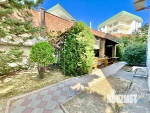 Дом 320м&sup2;, 4-этажный, посуточно, 