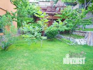 Дом 500м&sup2;, 2-этажный, посуточно, 