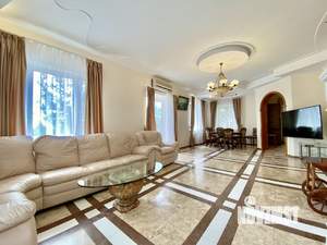 Дом 220м², 2-этажный, посуточно, 