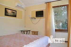 Дом 30м&sup2;, 2-этажный, посуточно, 