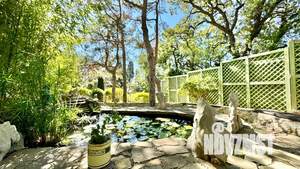 Дом 390м&sup2;, 3-этажный, посуточно, 