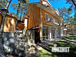 Дом 250м&sup2;, 3-этажный, посуточно, 