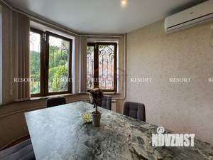 Дом 250м&sup2;, 2-этажный, посуточно, 