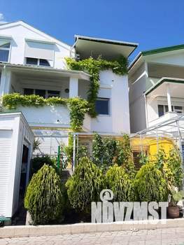 Дом 210м&sup2;, 2-этажный, посуточно, 