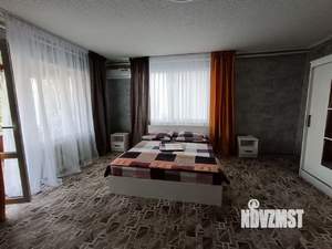 Дом 260м&sup2;, 2-этажный, посуточно, 