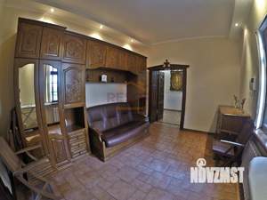 Дом 450м&sup2;, 3-этажный, посуточно, 