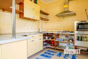 Дом 380м², 3-этажный, на длительный срок, 