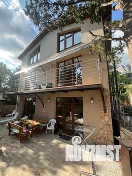 Дом 200м², 3-этажный, посуточно, 