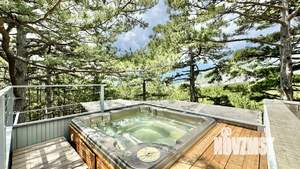 Дом 250м&sup2;, 3-этажный, посуточно, 