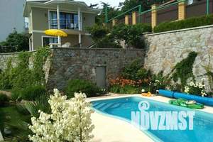 Дом 48м², 2-этажный, посуточно, 