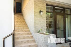 Дом 16м&sup2;, 2-этажный, посуточно, 