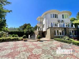 Дом 360м², 3-этажный, посуточно, 