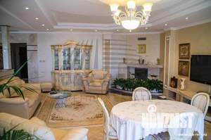 Дом 590м&sup2;, 3-этажный, посуточно, 