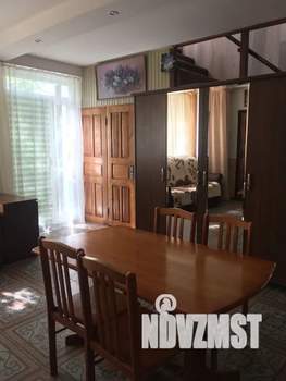 Дом 150м&sup2;, 2-этажный, посуточно, 