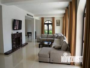 Дом 689м&sup2;, 2-этажный, посуточно, 