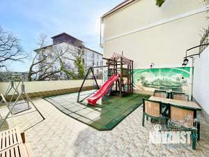 Дом 500м&sup2;, 5-этажный, посуточно, 