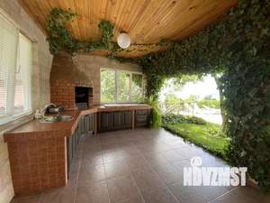 Дом 55м&sup2;, 3-этажный, посуточно, 