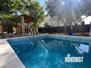 Дом 300м&sup2;, 3-этажный, посуточно, 