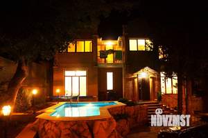 Дом 184м&sup2;, 2-этажный, посуточно, 