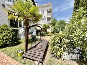 Дом 250м&sup2;, 3-этажный, посуточно, 