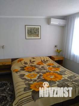 Дом 40м&sup2;, 2-этажный, посуточно, 