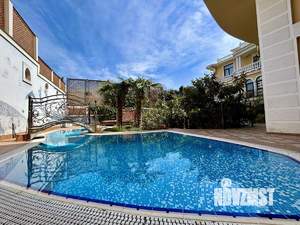 Дом 550м&sup2;, 4-этажный, посуточно, 