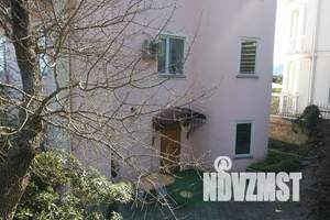 Дом 280м&sup2;, 3-этажный, посуточно, 