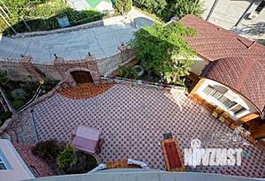 Дом 325м&sup2;, 4-этажный, посуточно, 