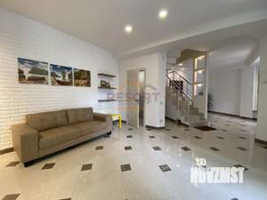 Дом 350м², 2-этажный, посуточно, 