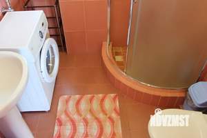 Дом 70м&sup2;, 3-этажный, посуточно, 