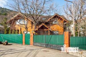 Дом 200м², 1-этажный, на длительный срок, 