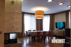 Дом 520м&sup2;, 3-этажный, посуточно, 