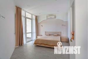 Дом 72м&sup2;, 4-этажный, посуточно, 