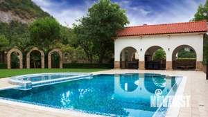 Дом 450м², 4-этажный, посуточно, 