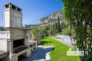 Дом 260м&sup2;, 2-этажный, посуточно, 