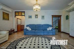 Дом 345м&sup2;, 4-этажный, посуточно, 