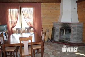 Дом 200м&sup2;, 3-этажный, посуточно, 