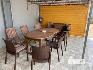 Дом 300м&sup2;, 3-этажный, посуточно, 