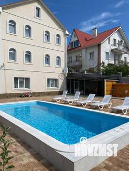 Дом 300м&sup2;, 3-этажный, посуточно, 