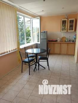 Дом 55м&sup2;, 2-этажный, посуточно, 