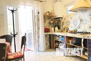 Дом 90м&sup2;, 3-этажный, посуточно, 