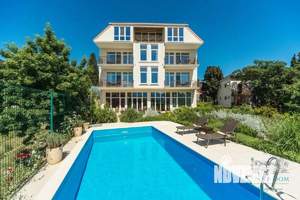 Дом 353м², 4-этажный, посуточно, 