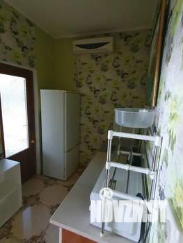 Дом 40м&sup2;, 3-этажный, посуточно, 